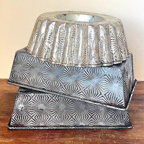 Vintage Other - Vintage Baking Pans Ovenex Starburst Atomic Retro Kitchen Bundt Jello Mold Loaf